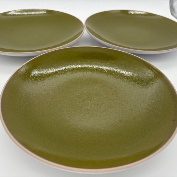 Jonathan Adler Ojai Dinnerware Green Side Plates, Set of Three - Picture 6 of 6